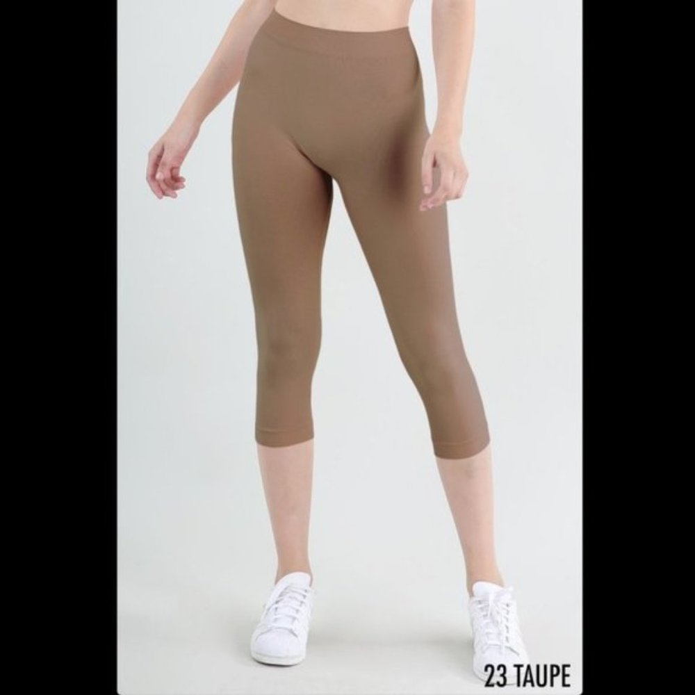 New Capri Leggings In Taupe